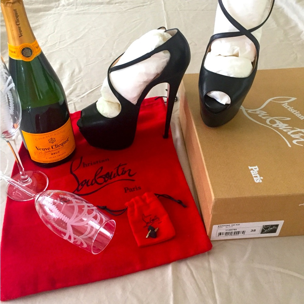 ❣️Christian Louboutin Exagona 160 👠